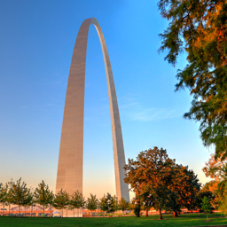 Visiting the Gateway Arch in St. Louis